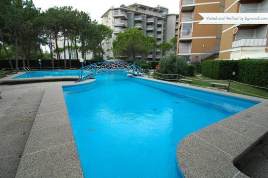 Residence Cristallo - Sabbiadoro Lignano Sabbiadoro Buitenkant foto